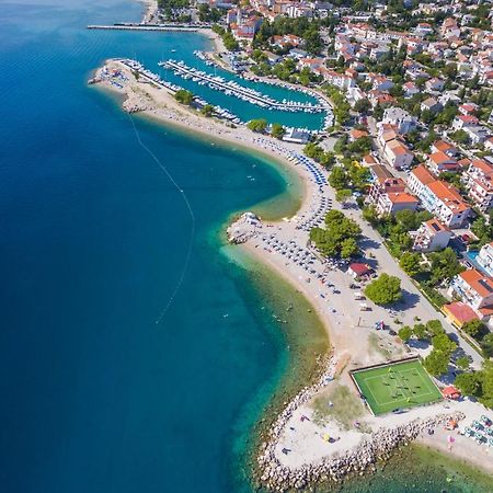 Apartments Faran Crikvenica Exteriör bild