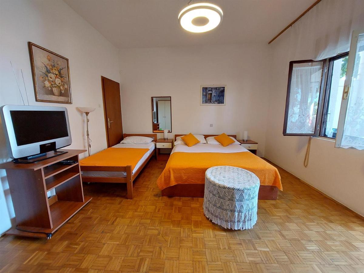 Apartments Faran Crikvenica Exteriör bild