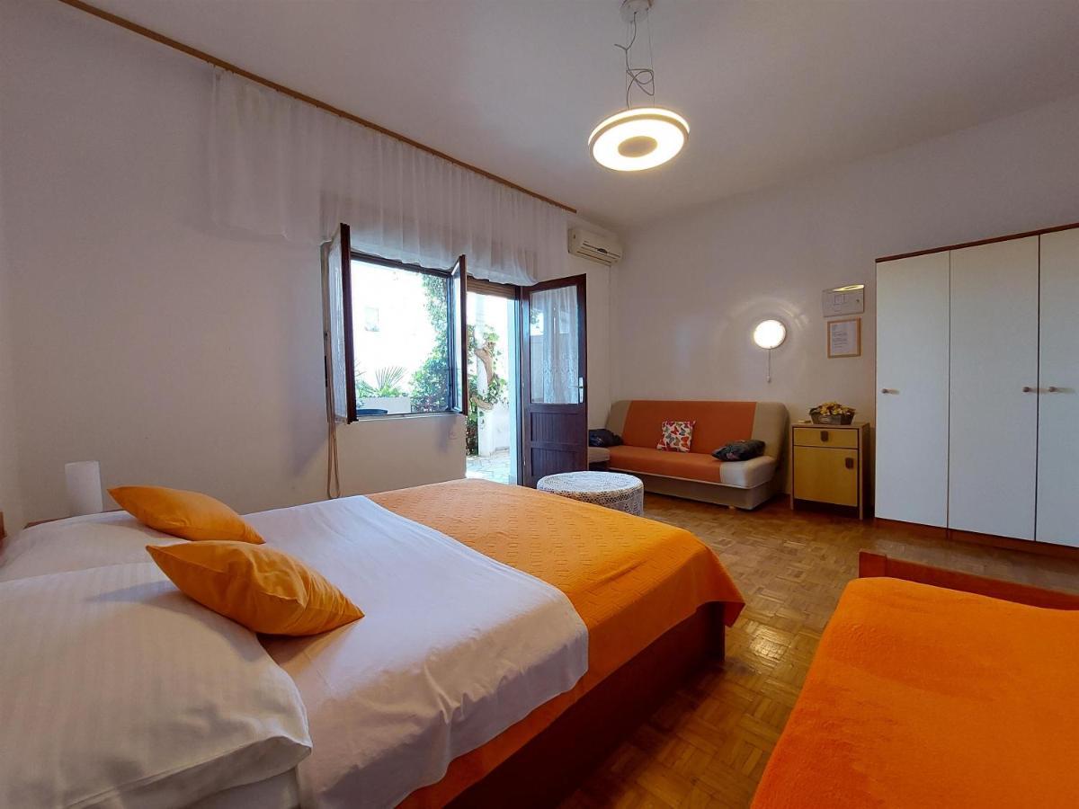 Apartments Faran Crikvenica Exteriör bild