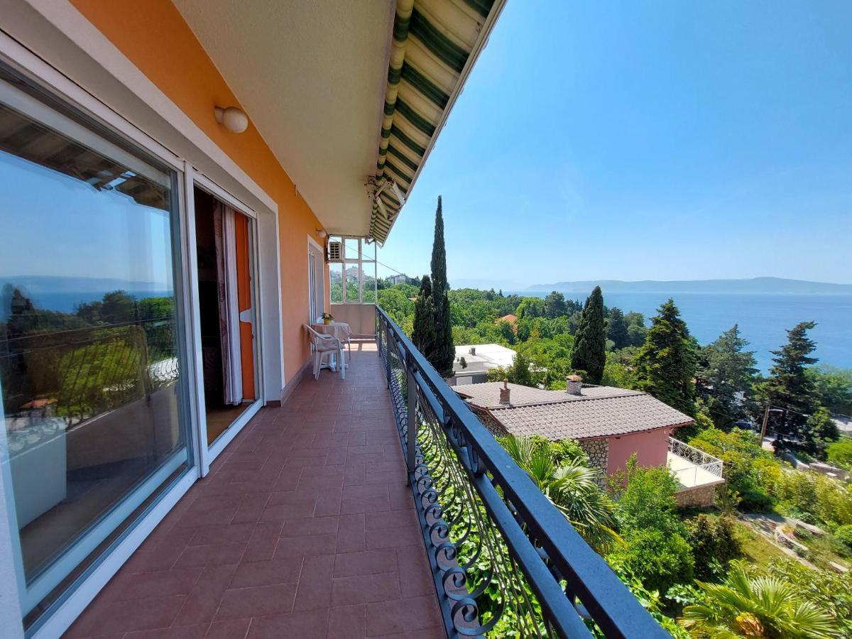 Apartments Faran Crikvenica Exteriör bild