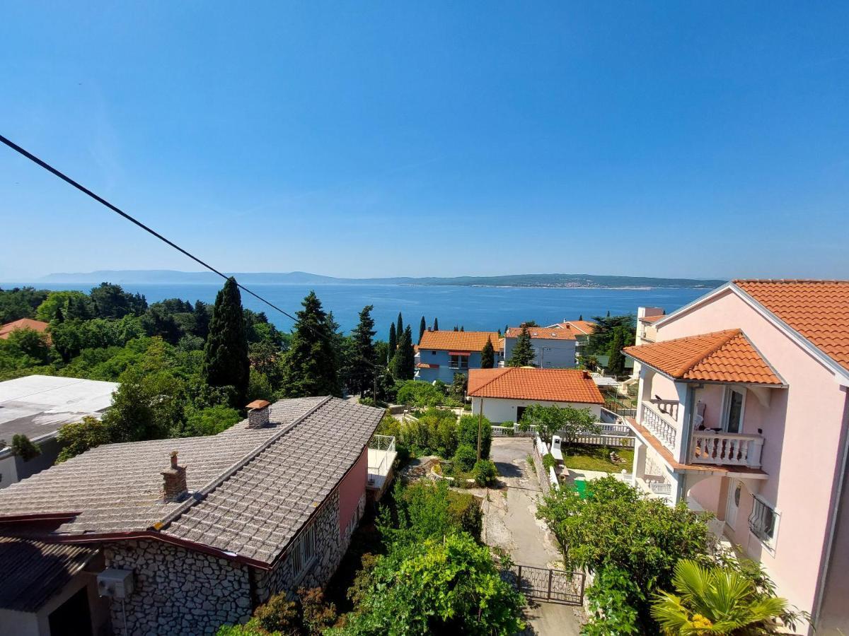 Apartments Faran Crikvenica Exteriör bild