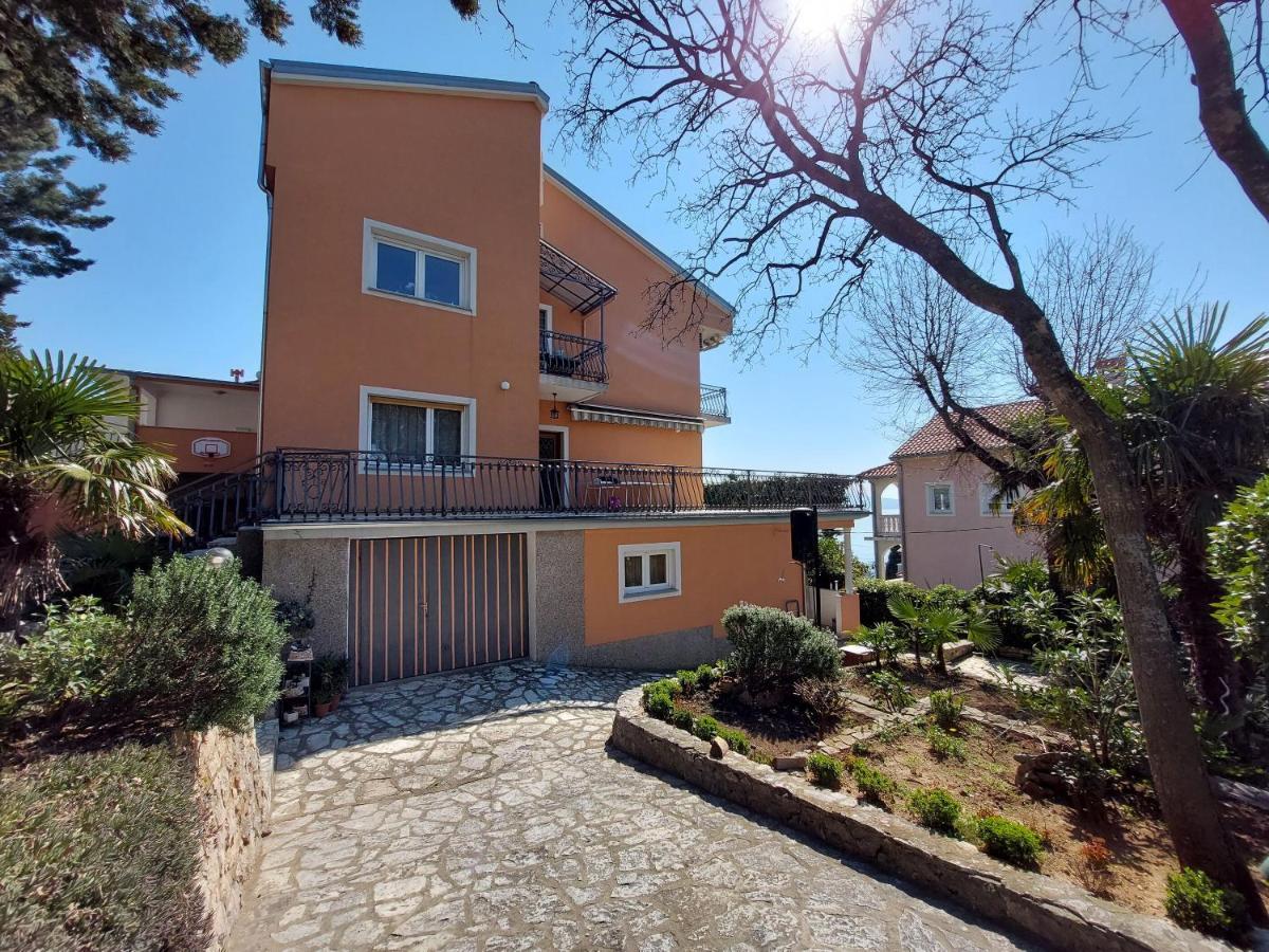 Apartments Faran Crikvenica Exteriör bild
