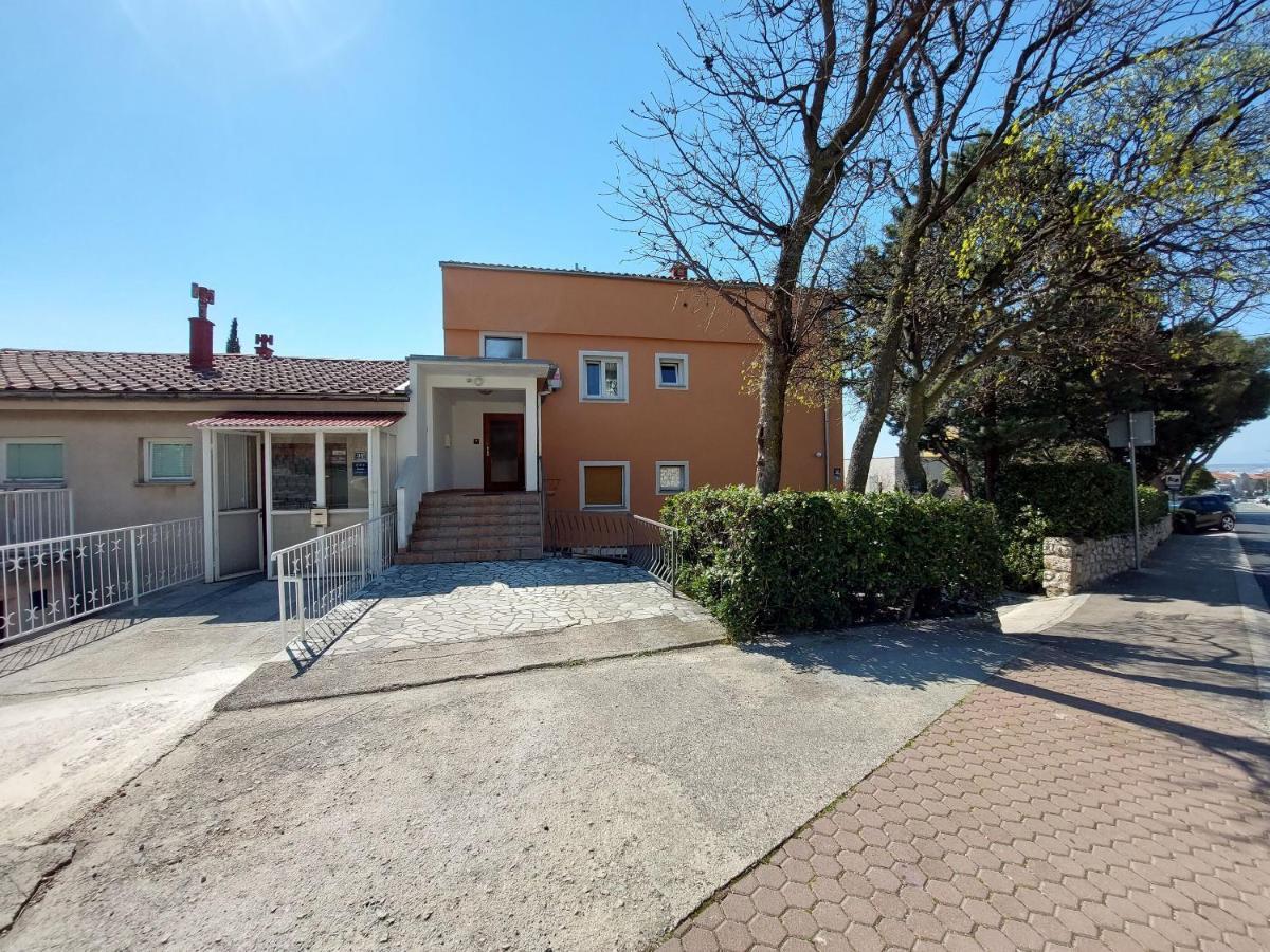 Apartments Faran Crikvenica Exteriör bild