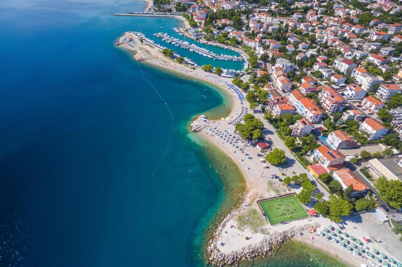Apartments Faran Crikvenica Exteriör bild